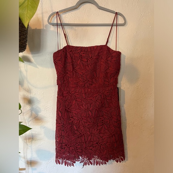 NSR RED EMBROIDERED DRESS - Picture 1 of 6